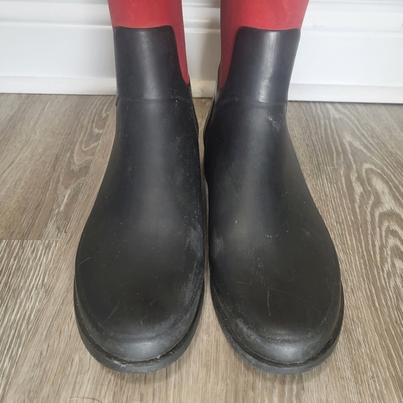 Red Hunter boots, size 8 (women's) - Picture 3 of 6